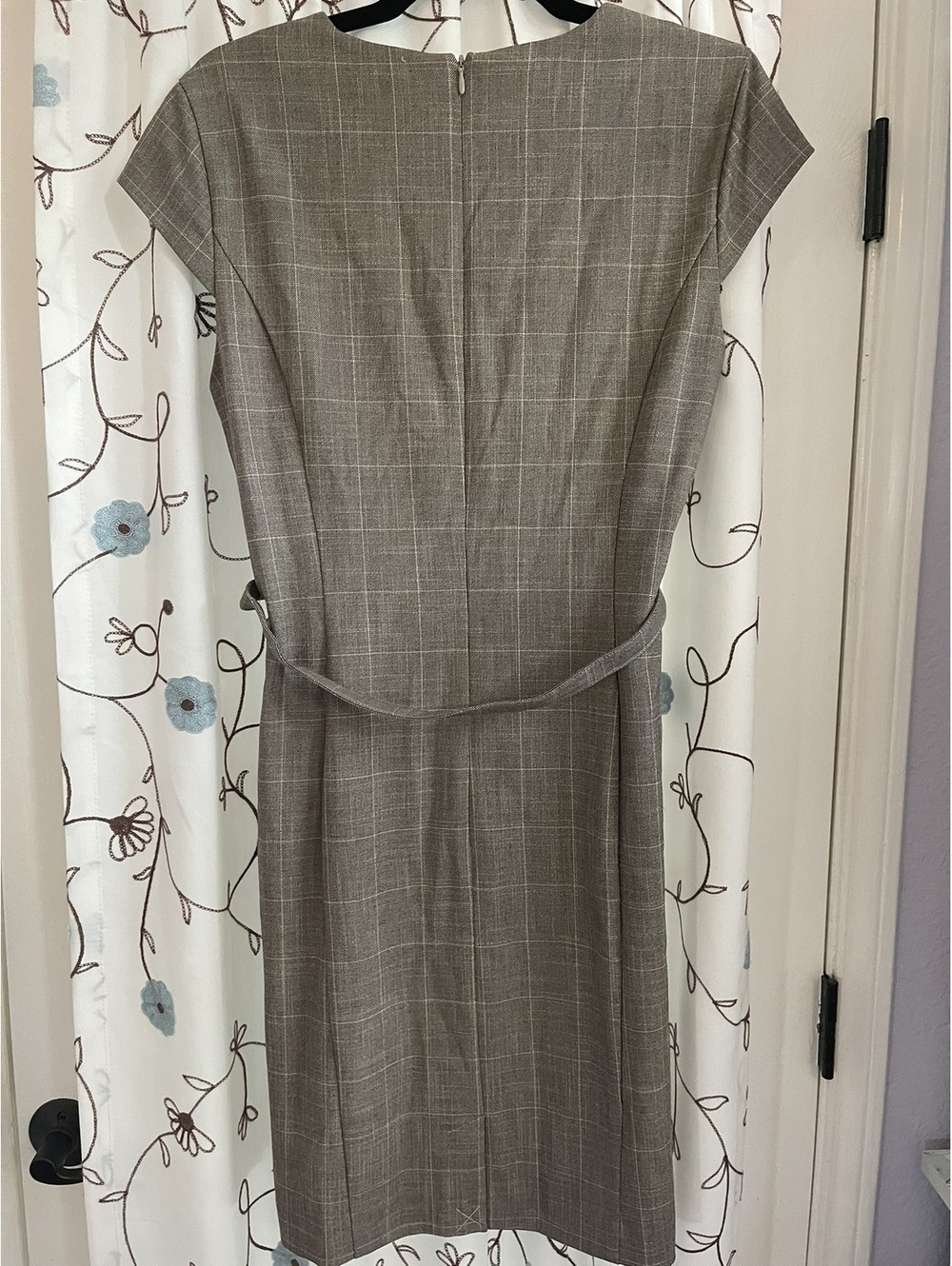 New Without Tags | H&M | Sz M | Plaid belted sheath dress - Picture 3 of 9